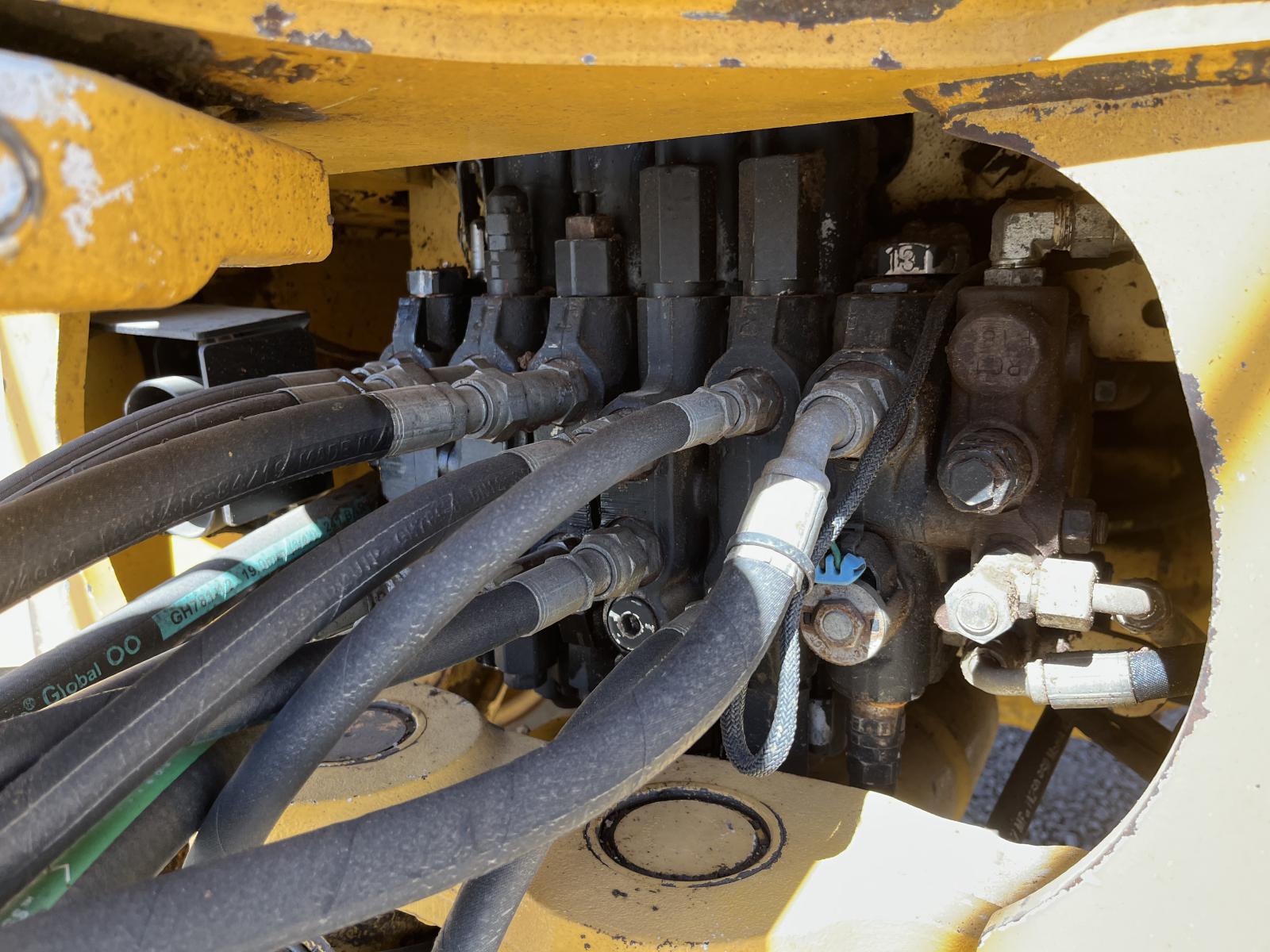 ./imagenes/INVOICE/2019/17610/RETROEXCAVADORA JOHN DEERE 310J (16).JPG